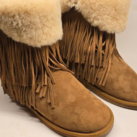 RJ's Fuzzies Suede Shearling Golden Tan Foldover-Top Fringed Cozy Boots, Size 10 - Picture 4 of 13